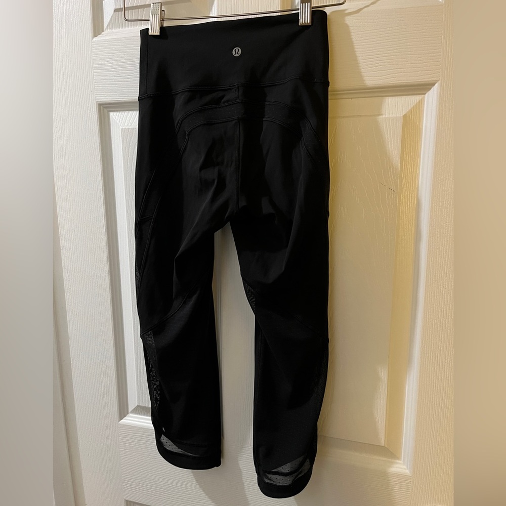 Lululemon 4 black 3/4 length leggings transparent mesh perfect